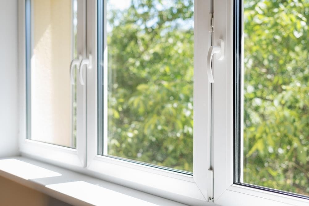 Cómo mejorar el aislamiento térmico y acústico con las ventanas de aluminio  y PVC - Ventanas